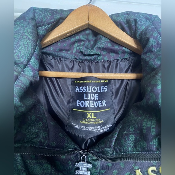 Assholes Live Forever Green Bandana Puffer Jacket Size XL - Picture 3 of 7